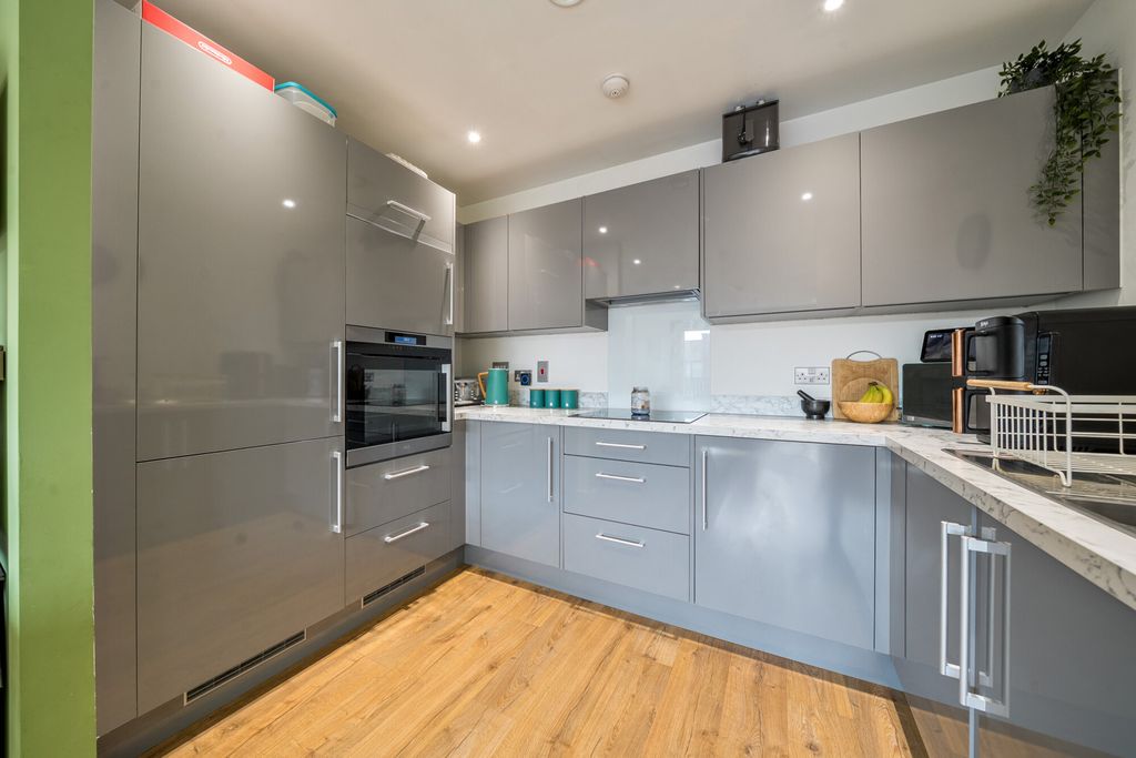 Additional image 18 of 2 bed flat for saleRegal Walk, Bexleyheath DA6