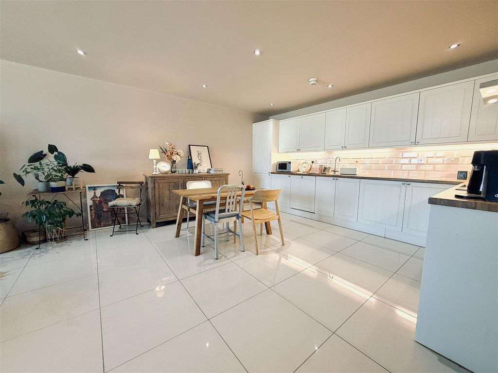 Additional image 12 of 2 bed flat for saleDenmark Street, Altrincham WA14