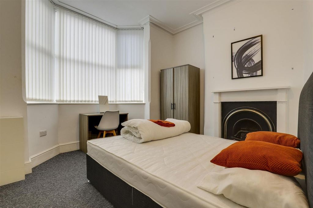 Additional image 7 of 6 bed semi-detached house for saleStation Road, Ilkeston DE7