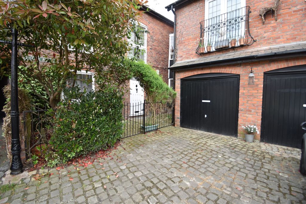 Additional image 10 of 2 bed flat for saleTyler Street, Alderley Edge SK9