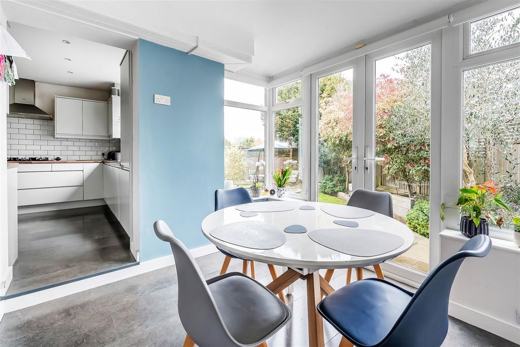 Additional image 15 of 3 bed property for saleGlebe Road, Ashtead KT21