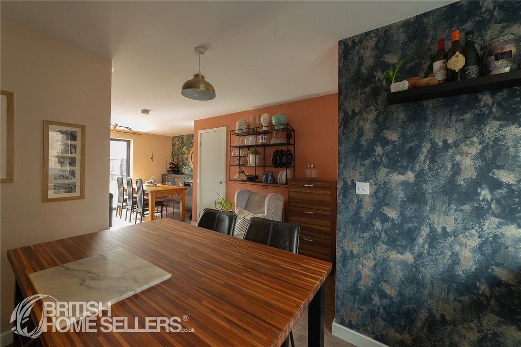 Additional image 6 of 4 bed end terrace house for saleWoodyard Avenue, Chesterfield, Derbyshire S41