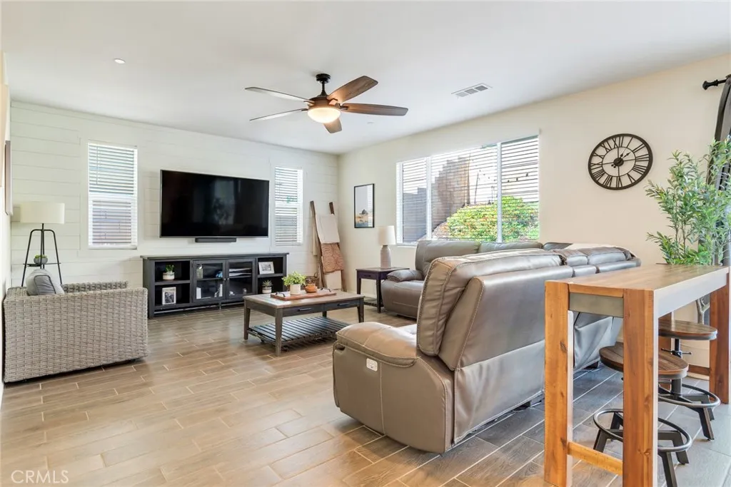 Additional image 53 of 17024 Red Tail Lane, Fontana, CA 92336