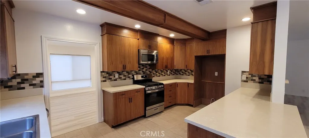 Additional image 5 of 23310 Weller Place, Woodland Hills, CA 91367