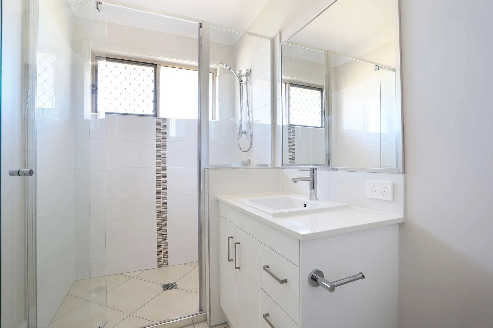 Additional image 5 of 2/25 Kanimbla St, Holmview QLD 4207