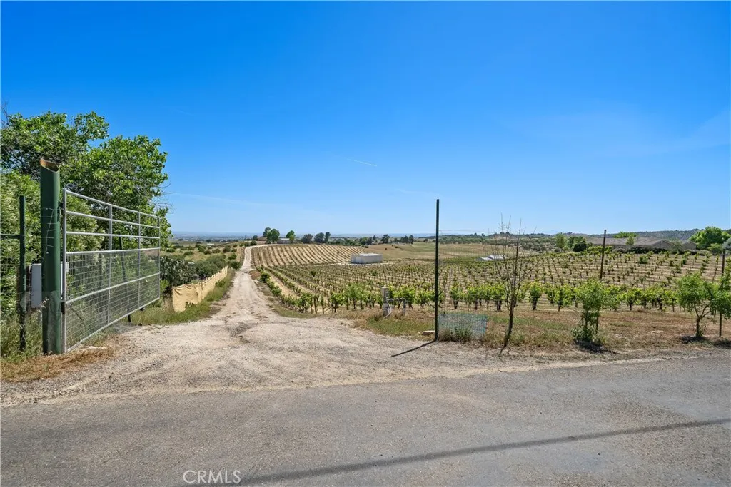 Additional image 64 of 5720 Vista Serrano Way, Paso Robles, CA 93446