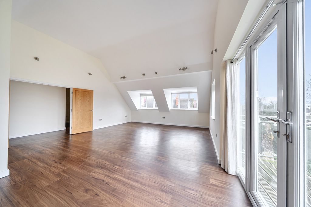 Additional image 11 of 2 bed flat for saleScotts Lane, Bromley BR2