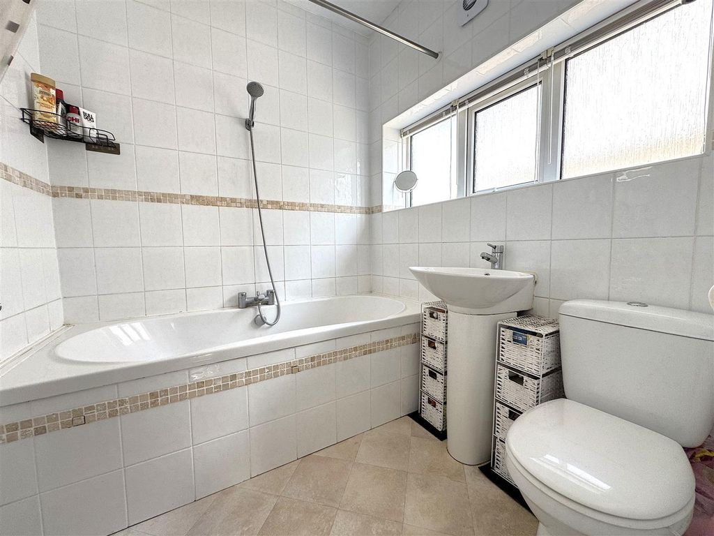 Additional image 11 of 4 bed semi-detached house for saleGlynde Road, Bexleyheath DA7