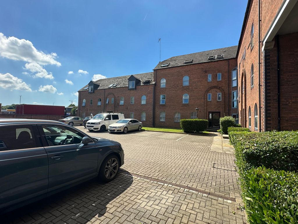 Additional image 7 of 2 bed flat for saleBritannia Road, Banbury OX16