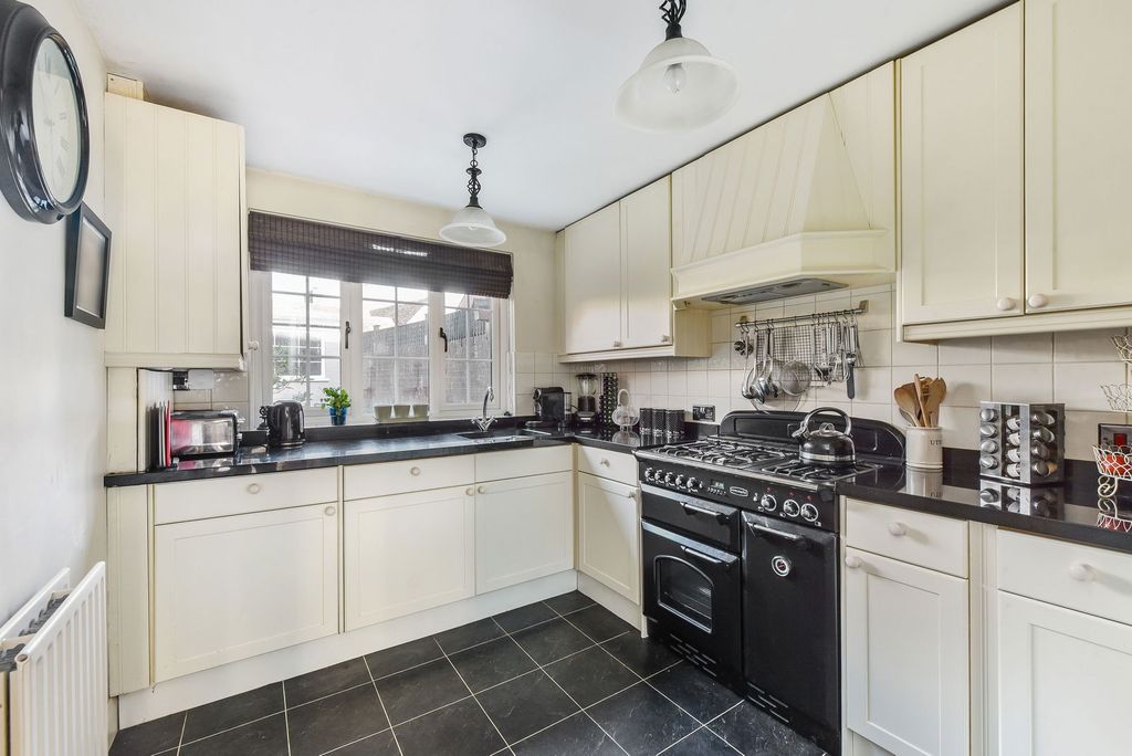 Additional image 7 of 2 bed end terrace house for saleHomelea, Pound Hill, Alresford SO24