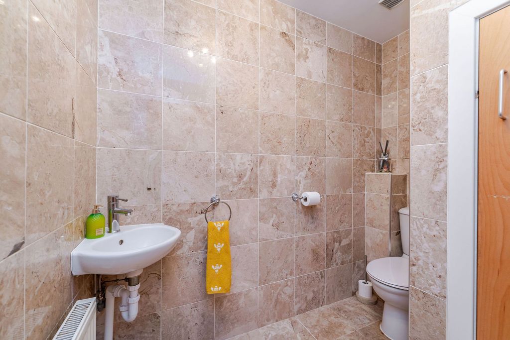 Additional image 12 of 6 bed town house for saleMosside Terrace, Bathgate EH48