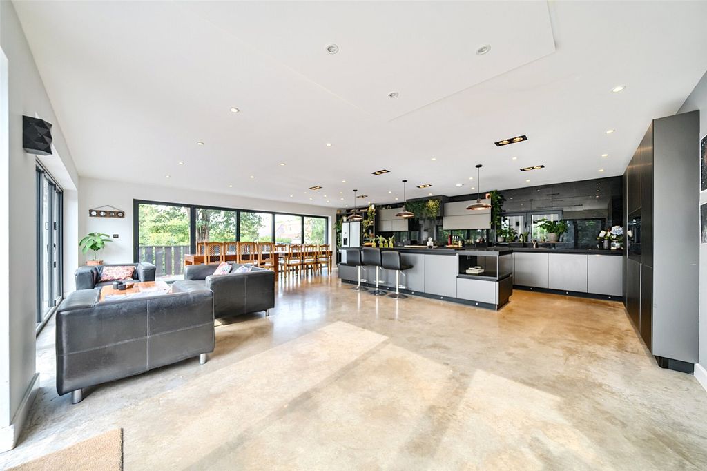 Additional image 61 of 5 bed detached house for saleFremantle Road, Belvedere DA17