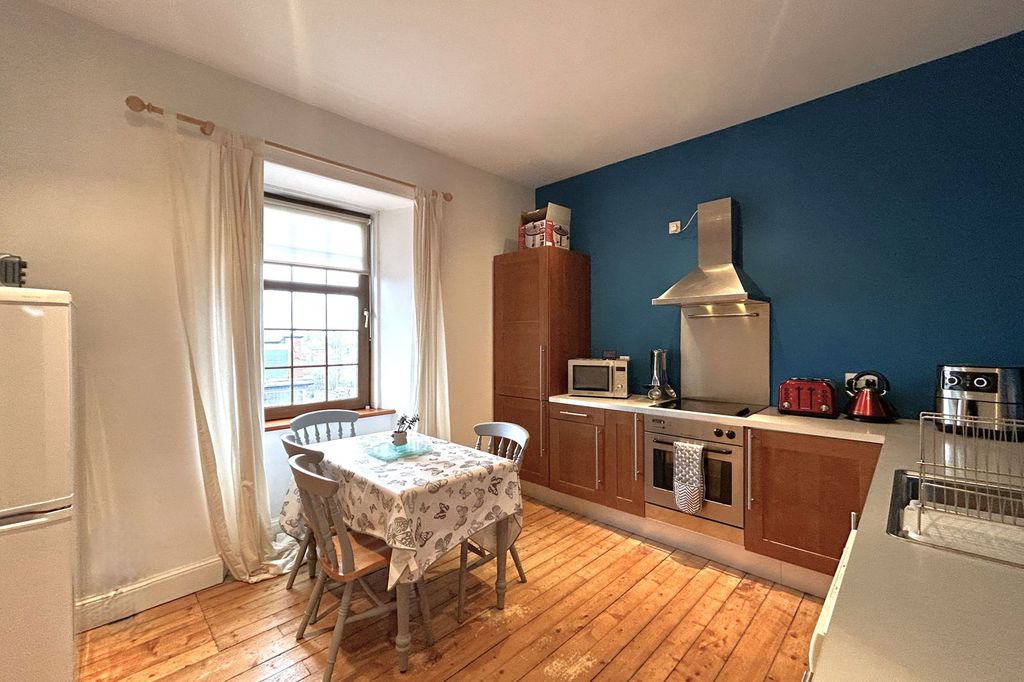 2 bed flat for saleStrathnaver, Station Square, Brora, Sutherland KW9 photo 5