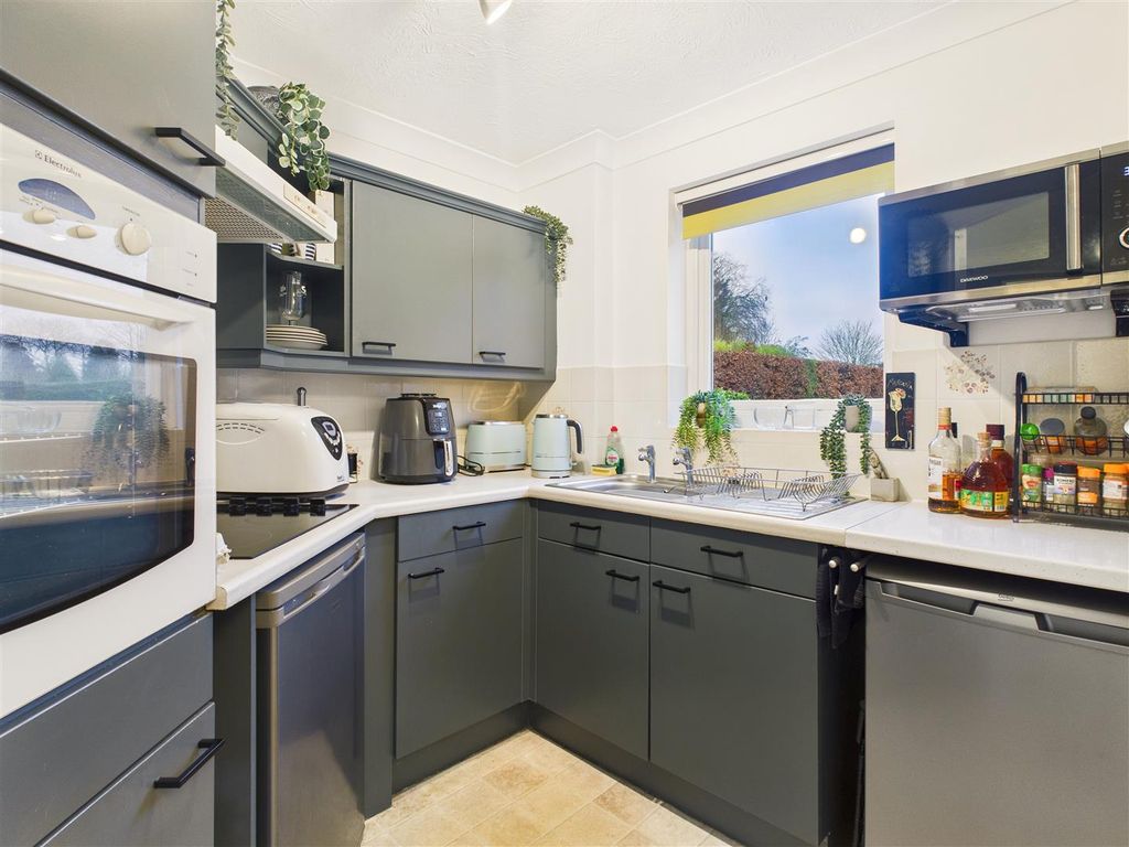 Additional image 5 of 1 bed flat for saleBarrow Lane, Hessle HU13