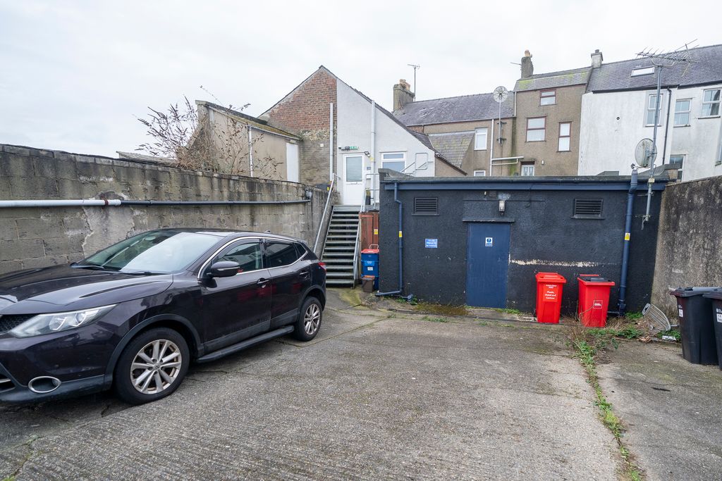 Additional image 13 of 3 bed flat for saleHigh Street, Llangefni LL77
