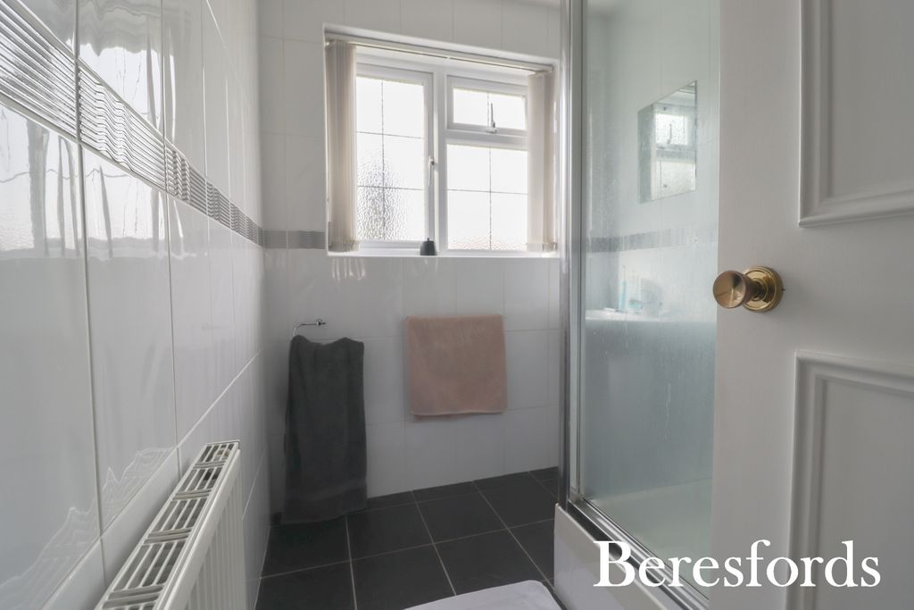 Additional image 7 of 2 bed flat for saleHall Lane, Upminster RM14