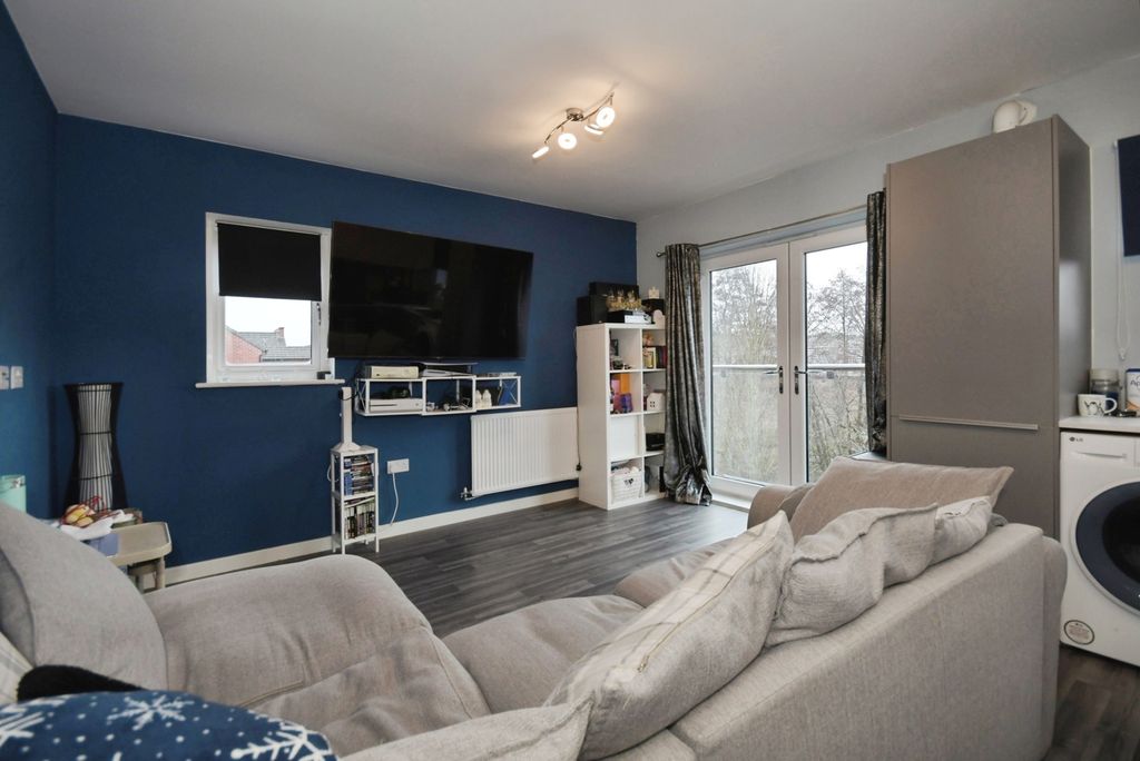 Additional image 6 of 1 bed flat for saleLaver Drive, Chesterfield, Derbyshire S41