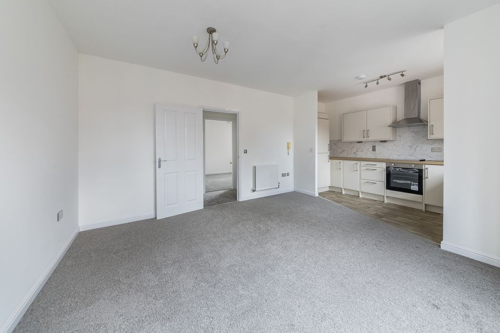 Additional image 3 of 2 bed flat for salePenlon Place, Abingdon OX14