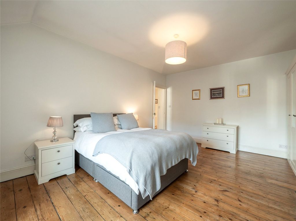 Additional image 11 of 2 bed flat for saleElder Street, New Town, Edinburgh EH1