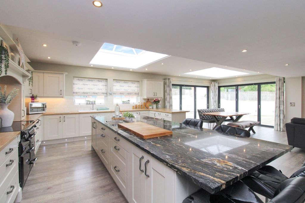 Additional image 3 of 5 bed detached house for saleChurch Wynd, Burneston, North Yorkshire DL8