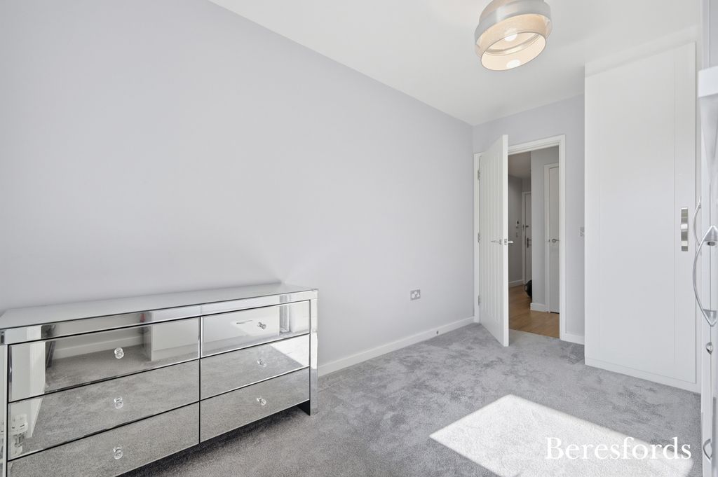 Additional image 14 of 2 bed flat for saleUpminster Road, Upminster RM14