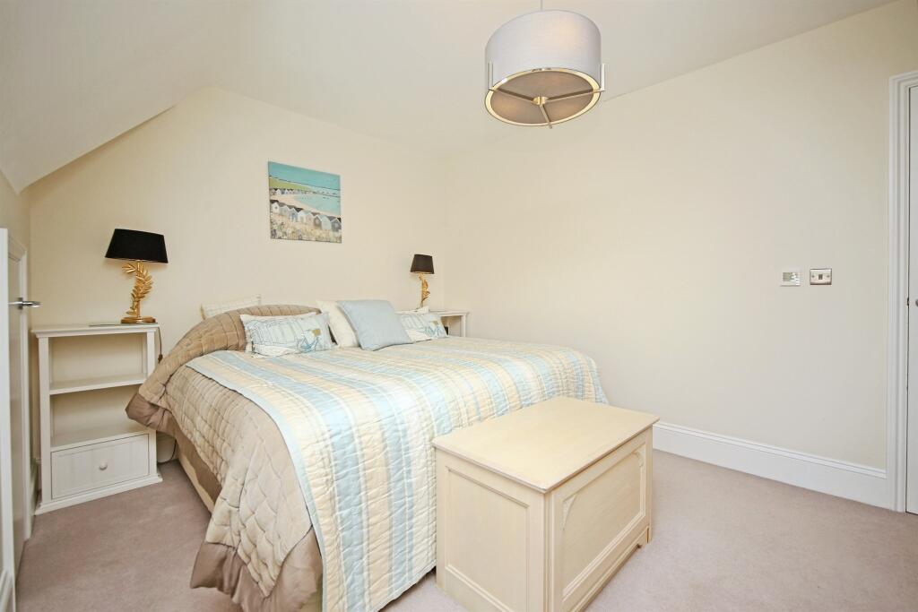 Additional image 7 of Larch Court, Great Alne, Alcester