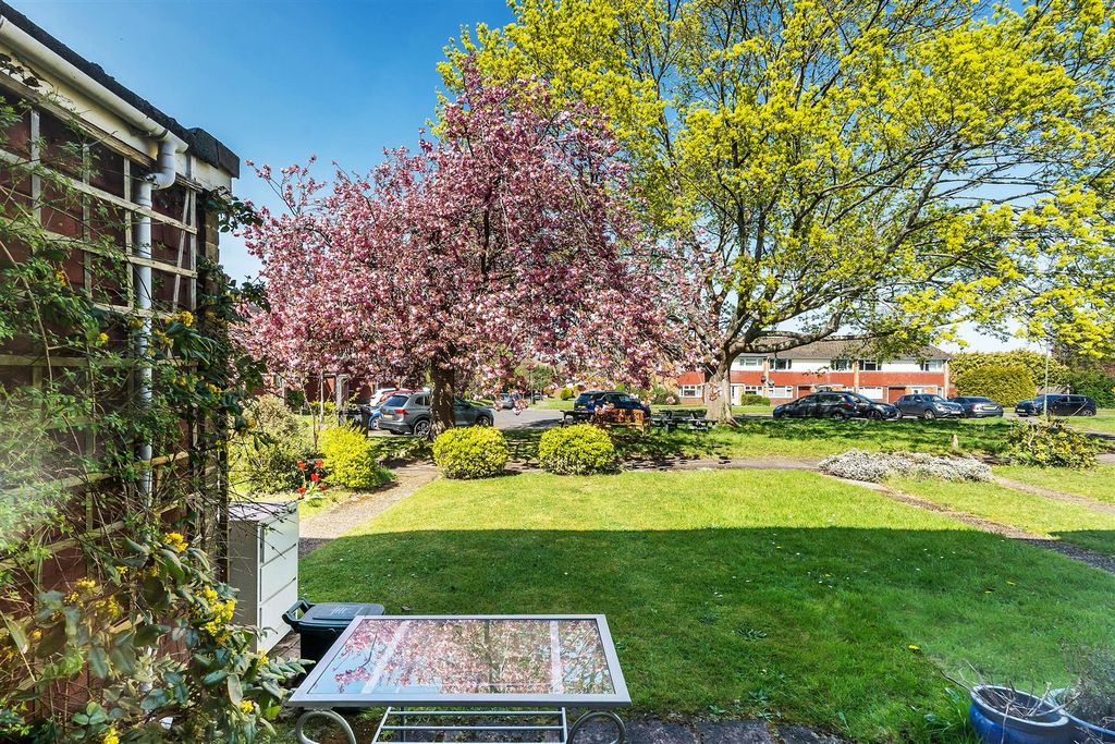 Additional image 10 of 2 bed maisonette for saleMoat Court, Ashtead KT21