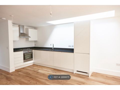 Manbey Mews, London E15