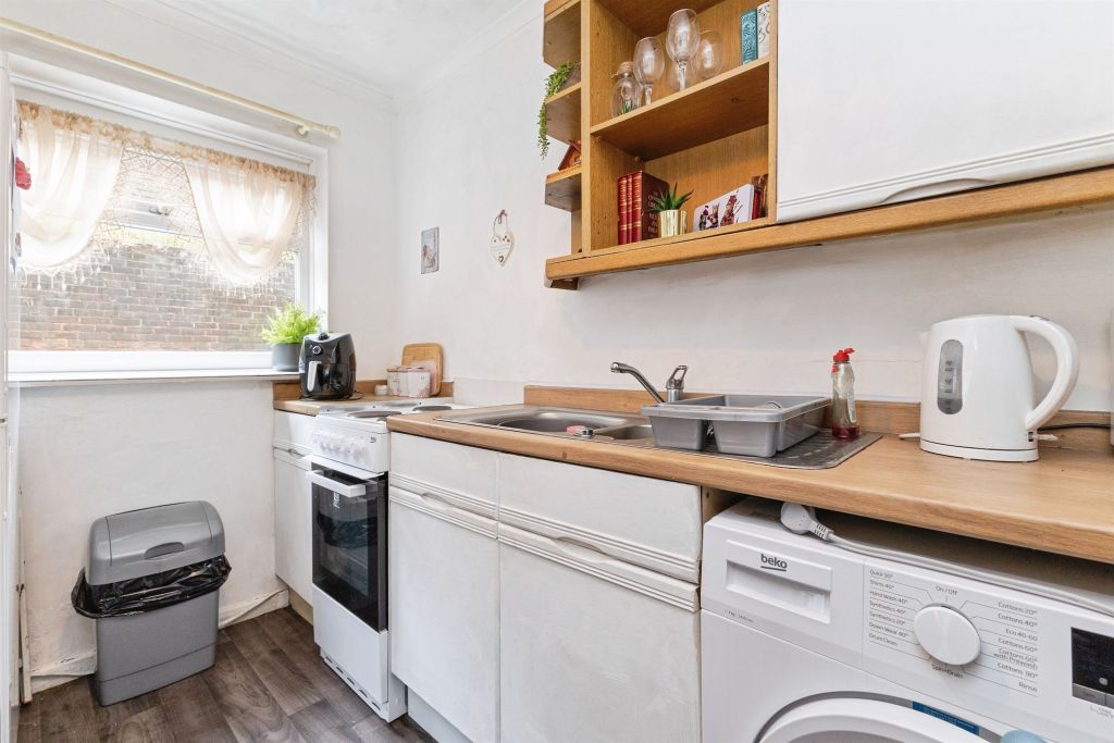 Additional image 8 of 3 bed flat for saleClaymond Court, Stockton-On-Tees TS20