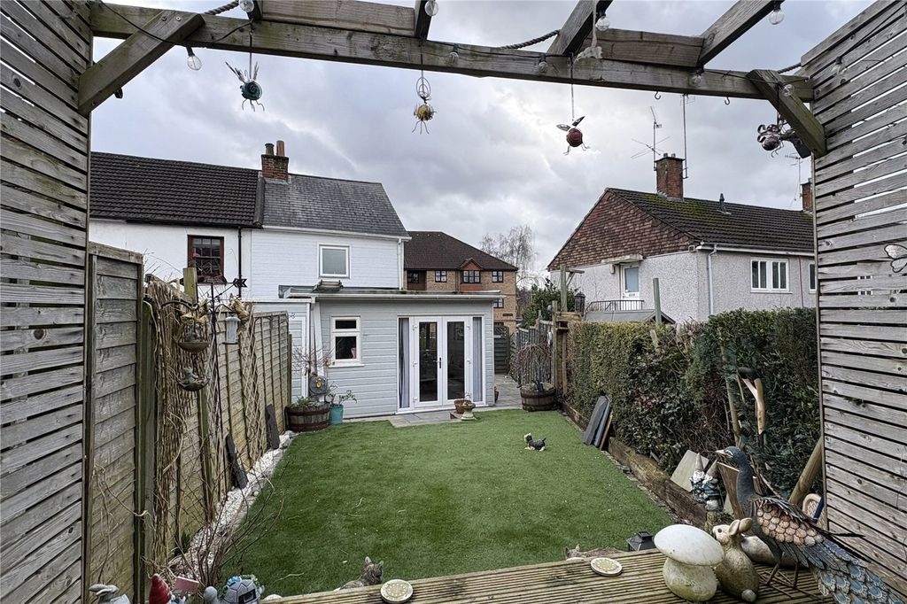 Additional image 19 of 2 bed end terrace house for saleNewport Road, Aldershot, Hampshire GU12