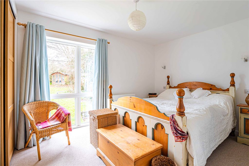 Additional image 23 of 6 bed detached house for saleLondon Road, Berkhamsted, Hertfordshire HP4