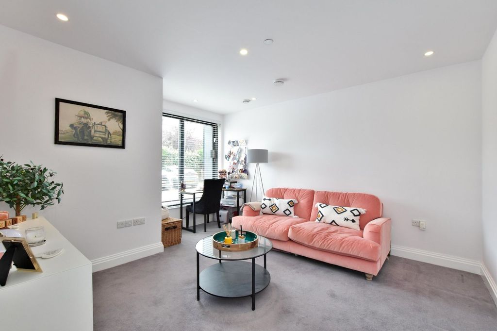Additional image 15 of 4 bed detached house for saleAdrian Road, Abbots Langley WD5