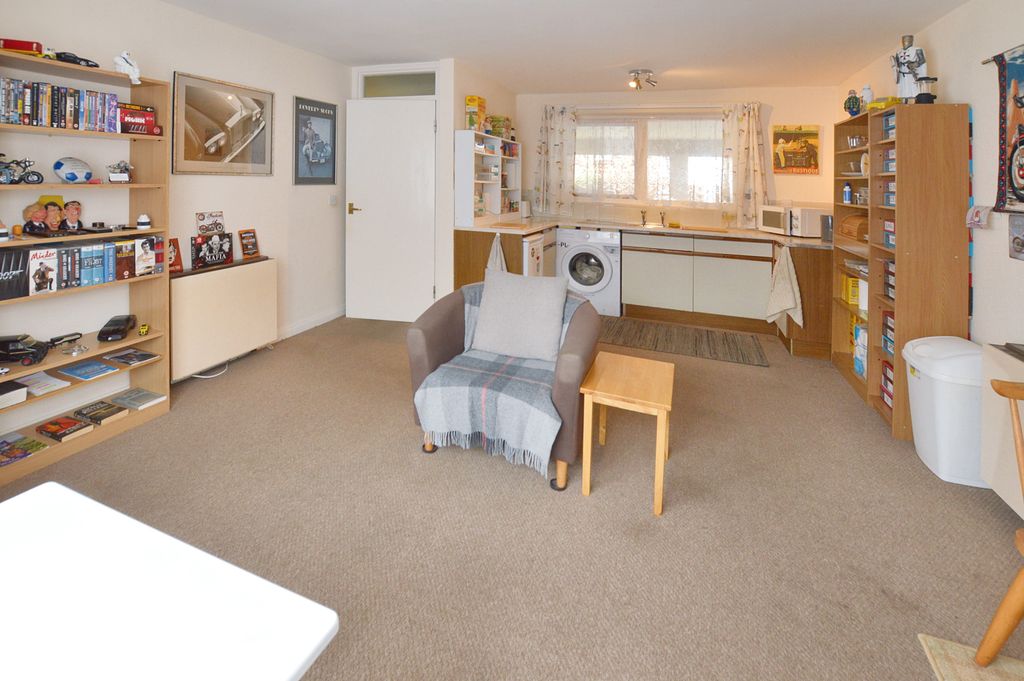 Additional image 7 of 1 bed flat for saleNorthgate Court, Louth LN11