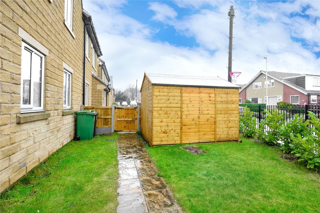 Additional image 20 of 3 bed semi-detached house for saleOakwell Croft, Batley, West Yorkshire WF17