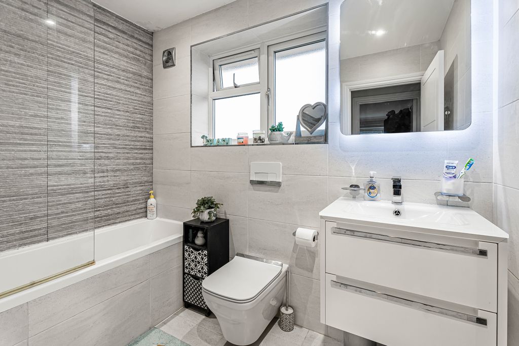 Additional image 16 of 3 bed detached house for saleUpper Hall Park, Berkhamsted, Berkhamsted HP4