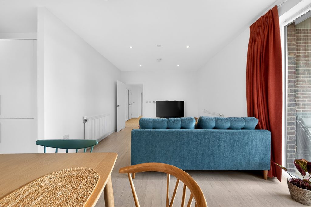 Additional image 5 of 3 bed flat for sale3 Kings Hill, Barking IG11
