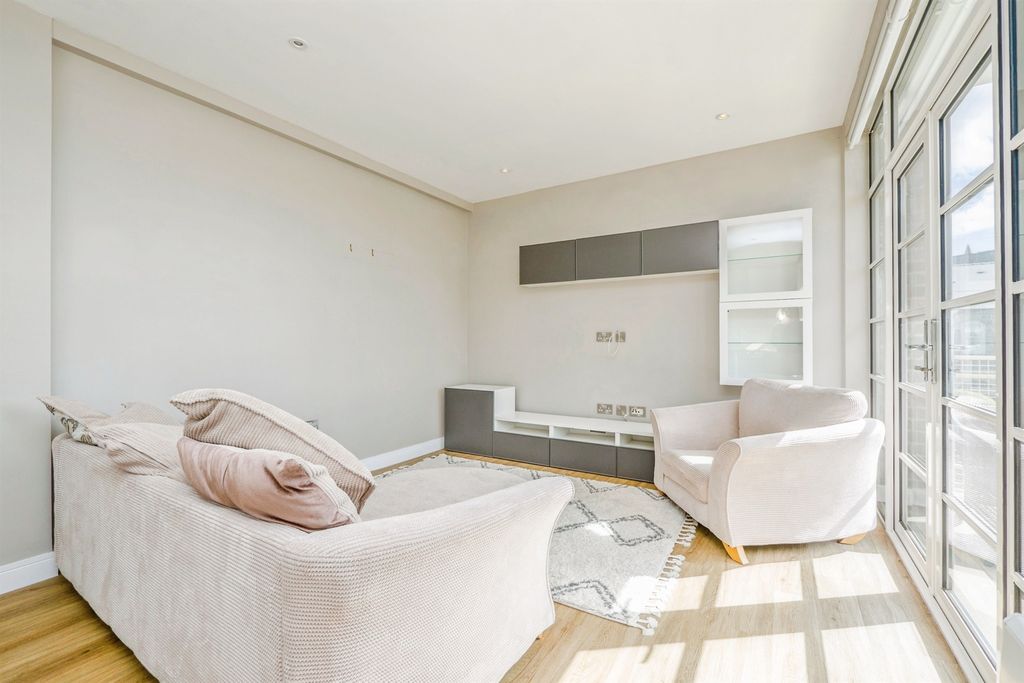 Additional image 4 of 1 bed flat for saleRomilly Crescent, Cardiff CF11