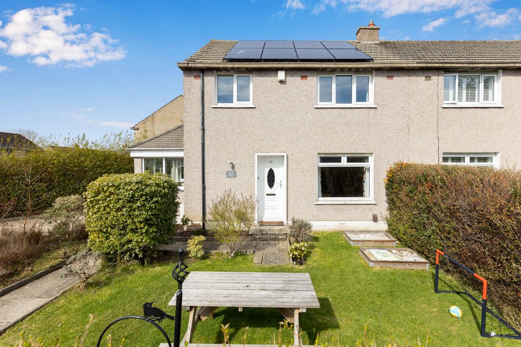 3 bed semi-detached house for sale62 Dolphin Road, Currie EH14