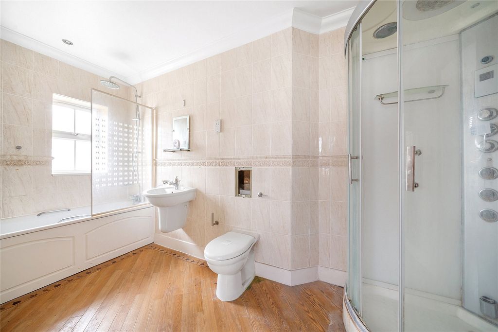 Additional image 9 of 4 bed detached house for saleDeveraux Close, Beckenham BR3
