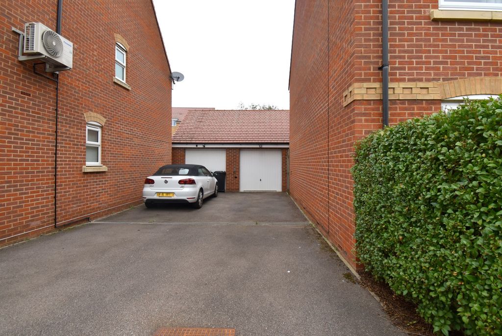 Additional image 28 of 5 bed detached house for saleBose Avenue, Biggleswade SG18