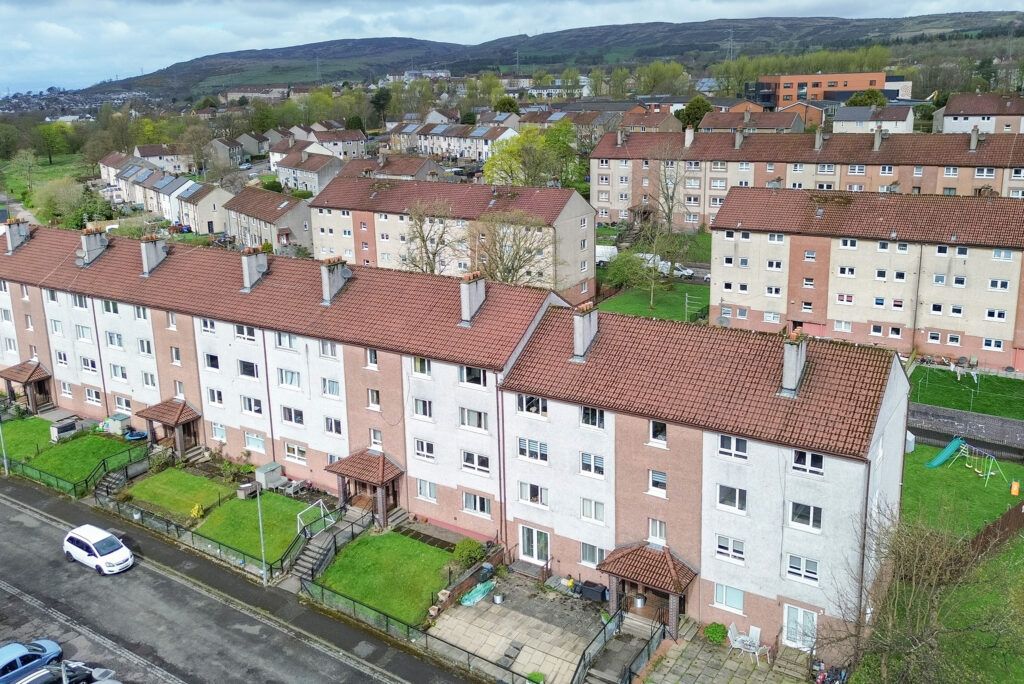 3 bed flat for saleLangside Street, Faifley G81