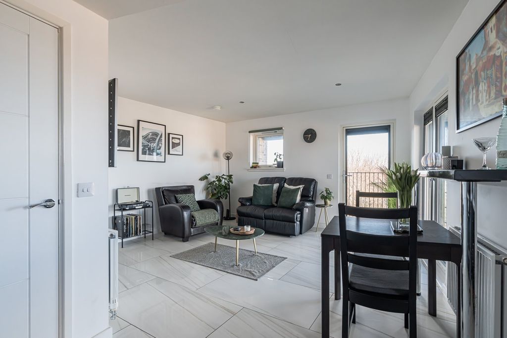 Additional image 3 of 2 bed flat for saleBroomview Path, Edinburgh EH11