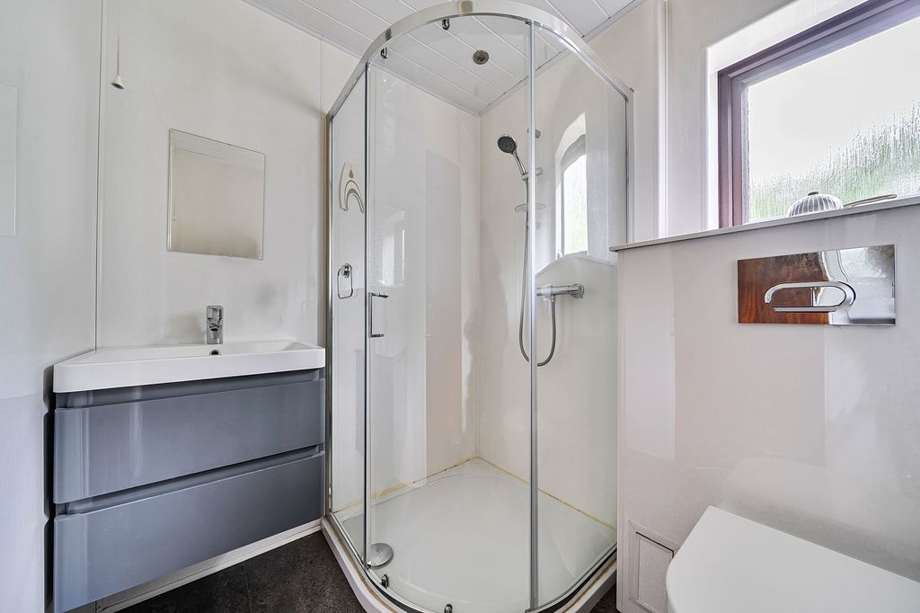 Additional image 13 of 5 bed detached house for saleHavant Road, Emsworth PO10