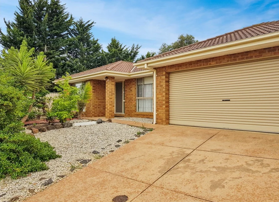 33 Briardale Drive, Werribee VIC 3030