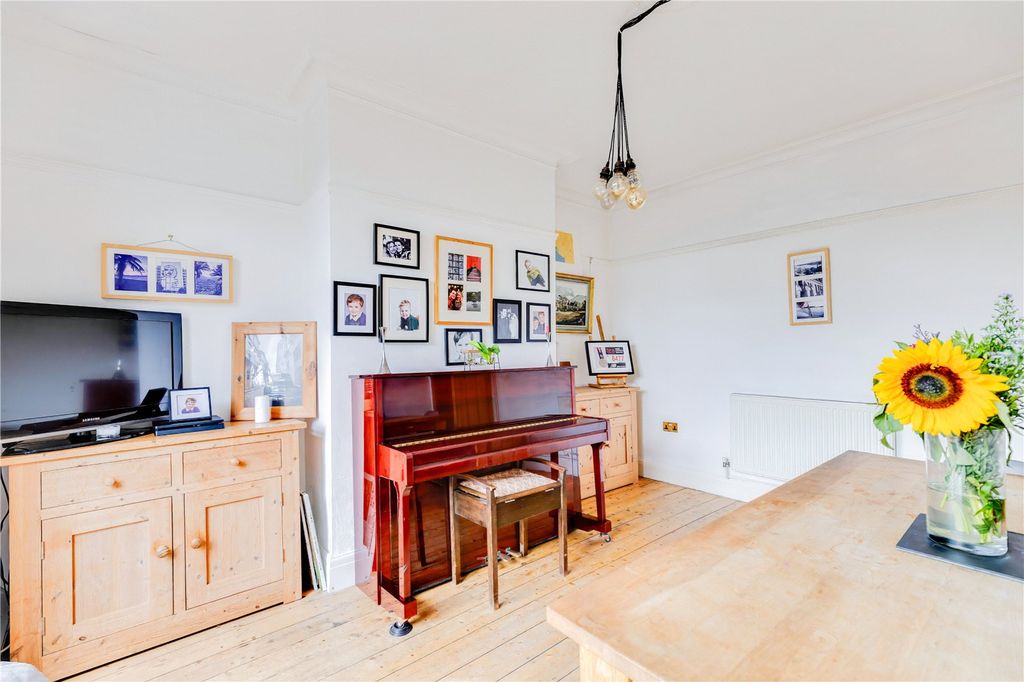 Additional image 10 of 4 bed semi-detached house for saleDorchester Avenue, Penylan, Cardiff CF23