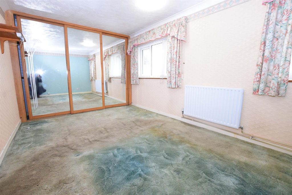 Additional image 8 of 2 bed maisonette for saleMckenzie Road, Chatham ME5
