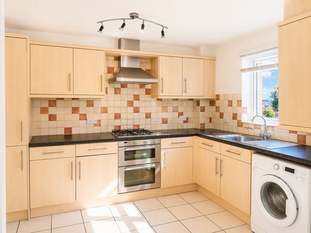 2 bed flat for saleCharles Eaton Court, Bedworth CV12