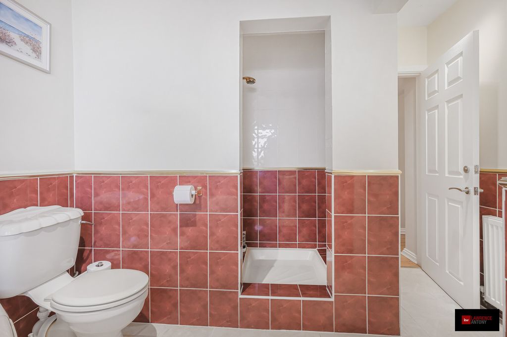 Additional image 38 of 5 bed detached house for saleLee Chapel Lane, Basildon SS16