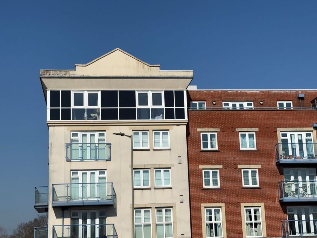 Additional image 2 of 1 bed flat for saleFlat 29 Metro Apartments, 101 Goldsworth Road, Woking, Surrey GU21
