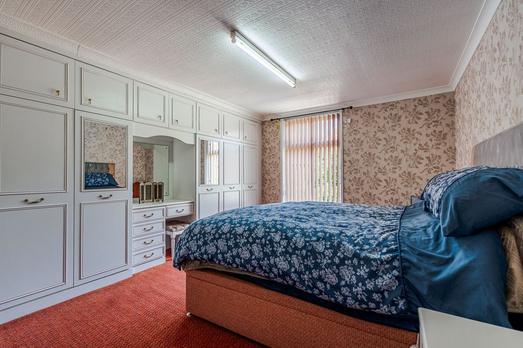 Additional image 15 of 5 bed detached house for saleTrack Road, Batley WF17